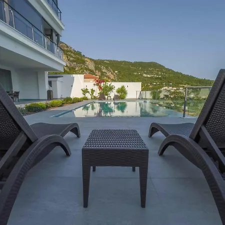 Exclusive 5 Star Villa with Private Infinity Pool&Jacuzzi, White Wings Villa 1003