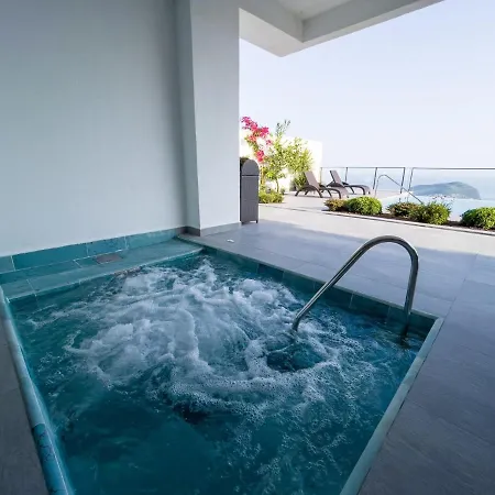 Exclusive 5 Star Villa with Private Infinity Pool&Jacuzzi, White Wings Villa 1003