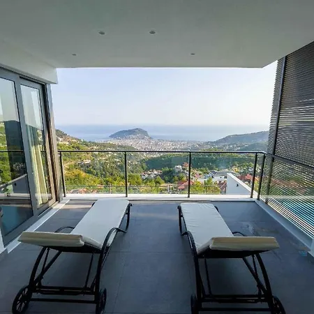 Exclusive 5 Star Villa with Private Infinity Pool&Jacuzzi, White Wings Villa 1003 Alanya