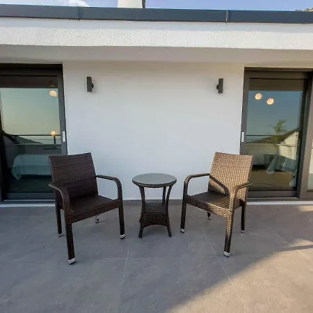 Villa Exclusive 5 Star Villa with Private Infinity Pool&Jacuzzi, White Wings Villa 1003