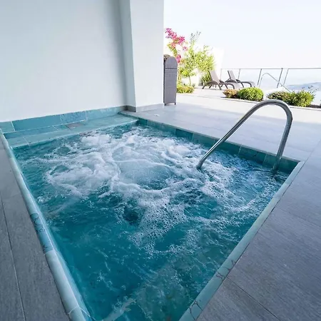 Villa Exclusive 5 Star Villa with Private Infinity Pool&Jacuzzi, White Wings Villa 1003 Alanya