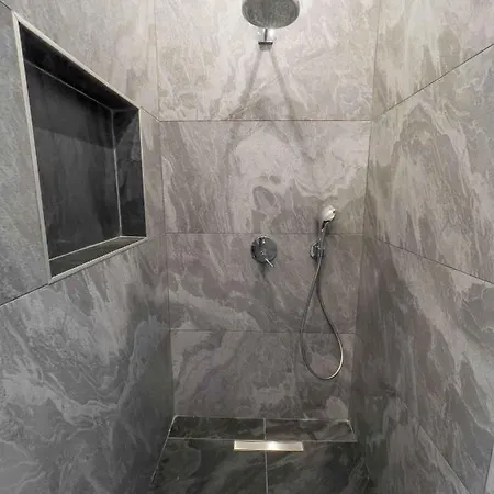 Villa Exclusive 5 Star Villa With Private Infinity Pool And Jacuzzi, White Wings Villa 1003